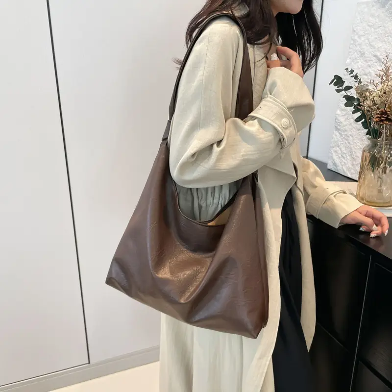 White PU Shoulder Bag for Women 2024 - Image 8