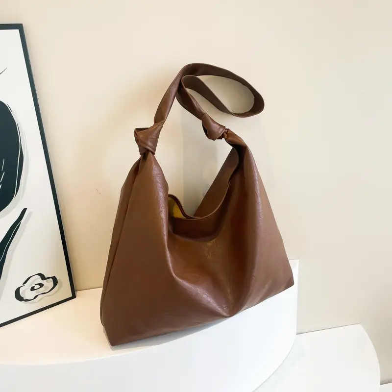 White PU Shoulder Bag for Women 2024 - Image 4
