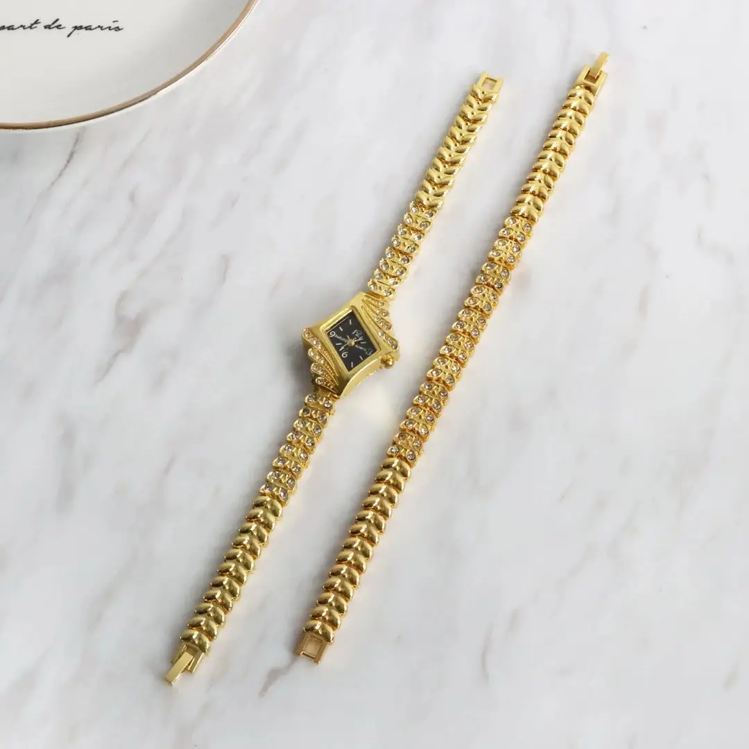 Korean Style Diamond Bracelet Watch Set for Women — feature 29