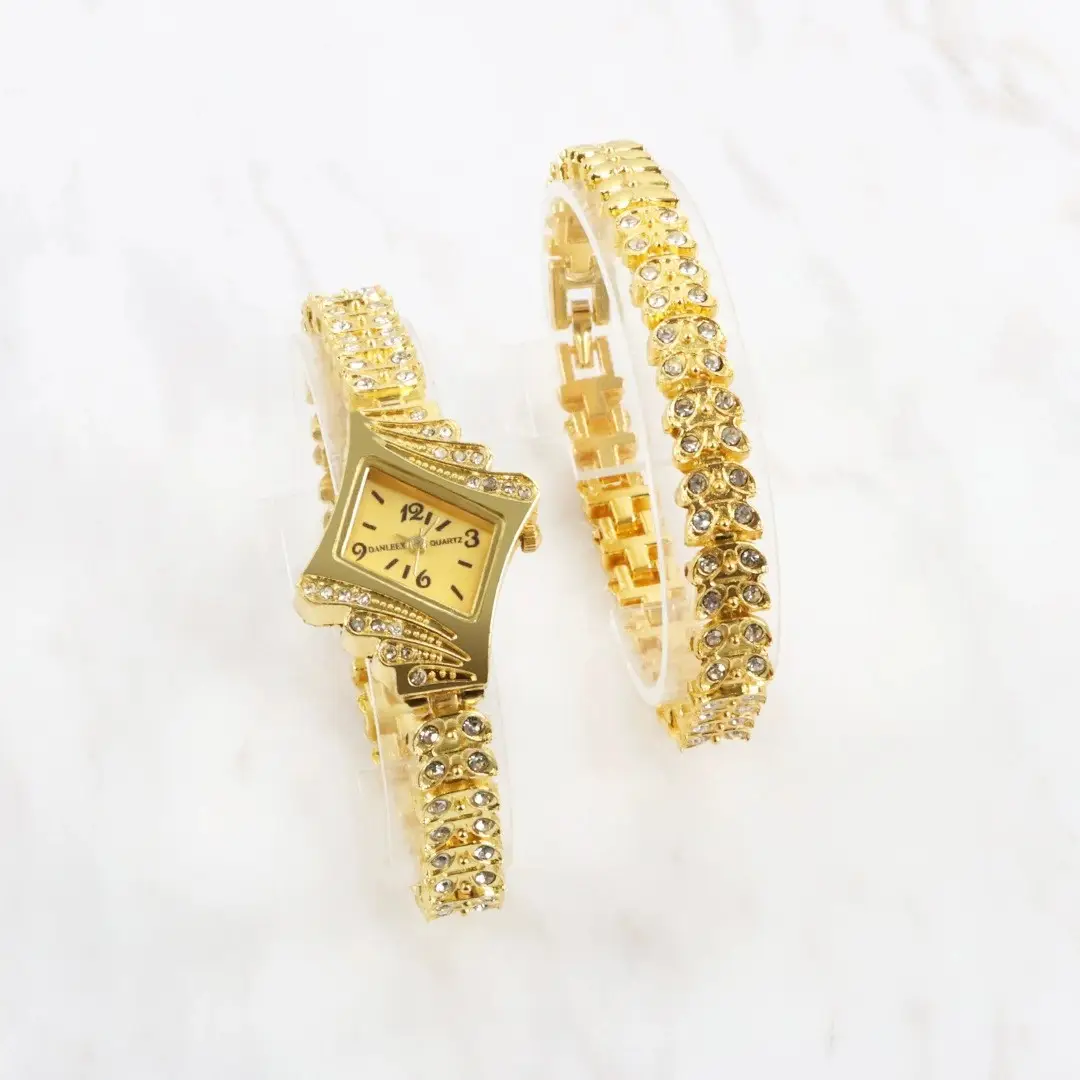 Korean Style Diamond Bracelet Watch Set for Women — feature 34