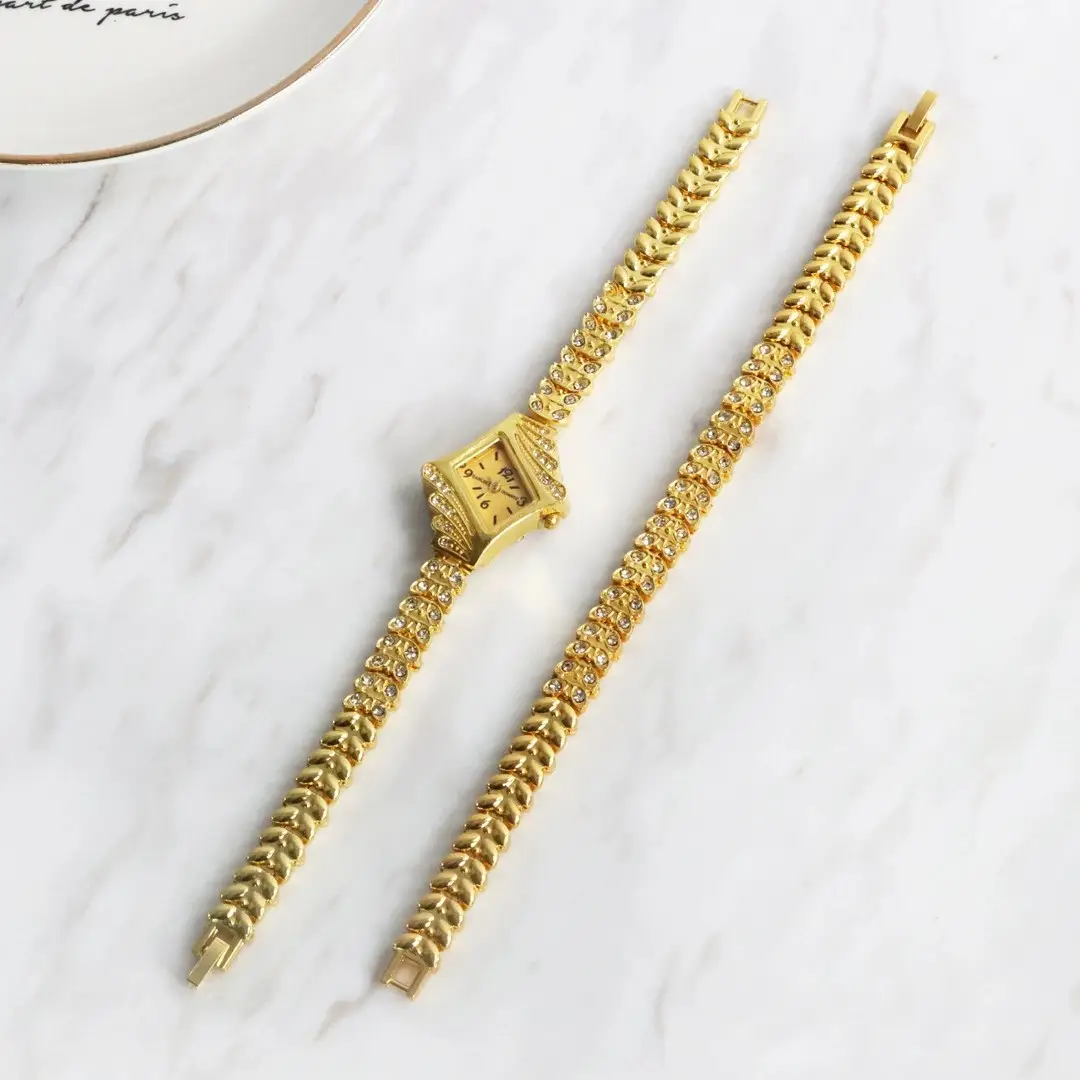 Korean Style Diamond Bracelet Watch Set for Women — feature 35