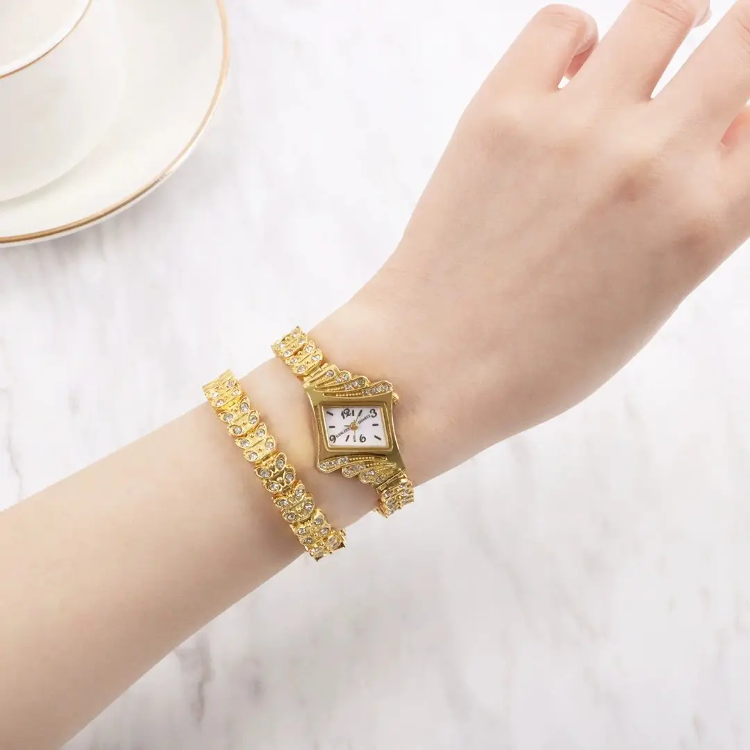 Korean Style Diamond Bracelet Watch Set for Women — feature 36