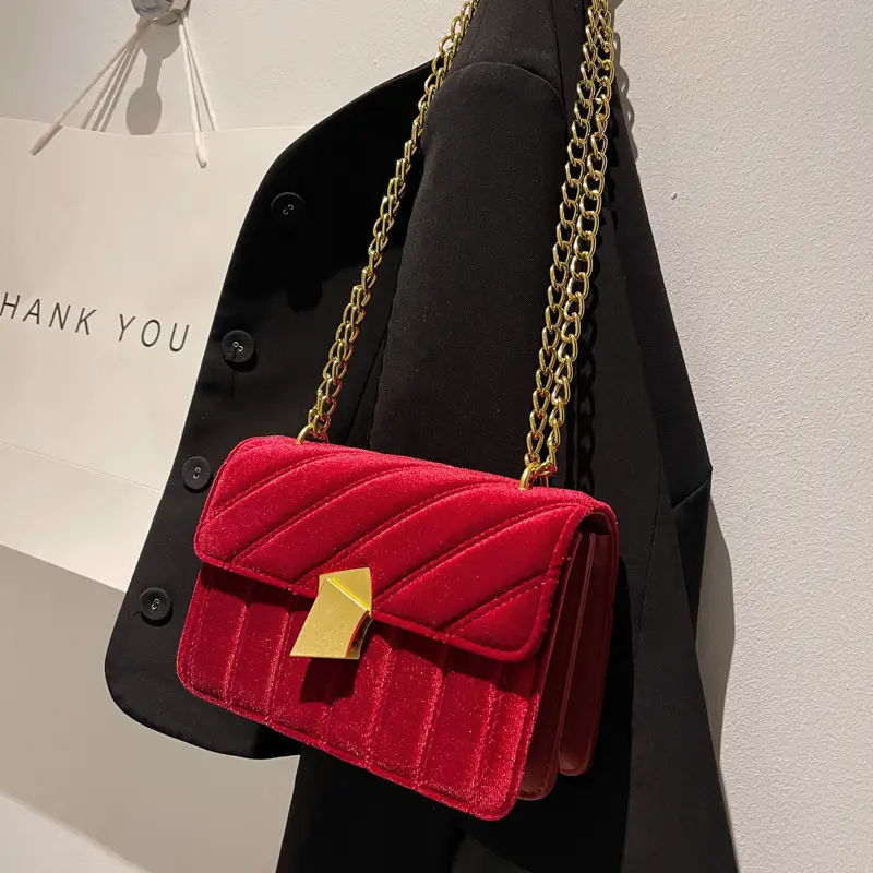 Green Velvet Chain Shoulder Bag for Women - Image 8