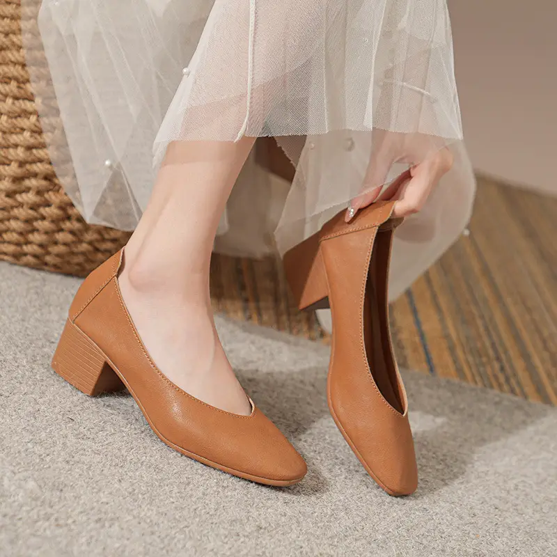 Commuter Milk Shoes Women's Retro Soft Leather V-Mouth Mid-Heel Fairy High Heels Women's Thick Heel Mary Jane Shoes Women's Shoes Women's Summer - Image 19