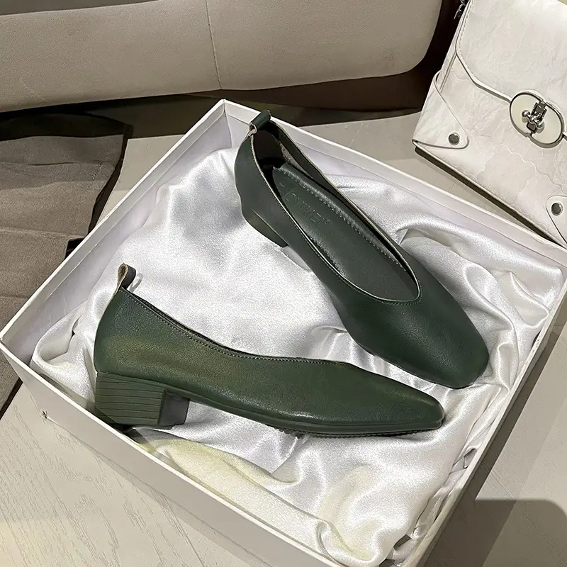 Commuter Milk Shoes Women's Retro Soft Leather V-Mouth Mid-Heel Fairy High Heels Women's Thick Heel Mary Jane Shoes Women's Shoes Women's Summer - Image 10
