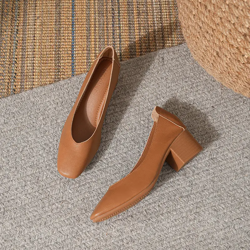 Commuter Milk Shoes Women's Retro Soft Leather V-Mouth Mid-Heel Fairy High Heels Women's Thick Heel Mary Jane Shoes Women's Shoes Women's Summer - Image 3