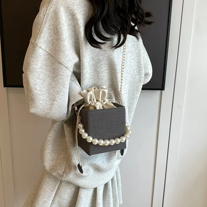 Women's Pearl Shoulder Crossbody Bag Cream 2024 - Image 6