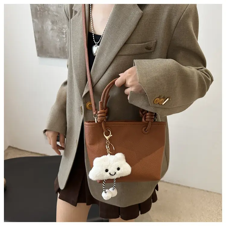 Women's One-Shoulder Crossbody Wedding Bag Brown with Cute Charm — feature 12