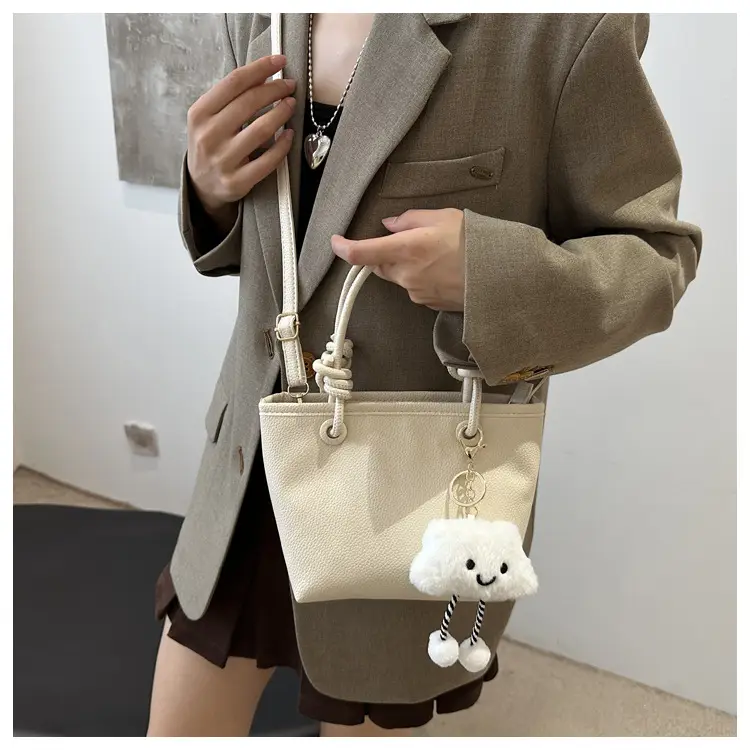 Women's One-Shoulder Crossbody Wedding Bag Brown with Cute Charm — feature 9