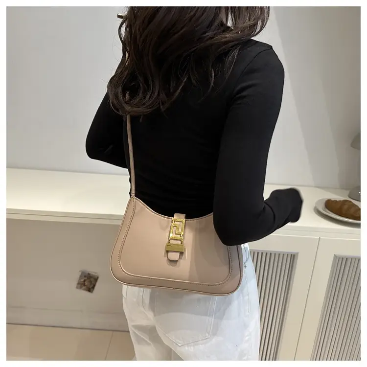Brown Leather Shoulder Crossbody Bag with Gold Clasp — feature 31
