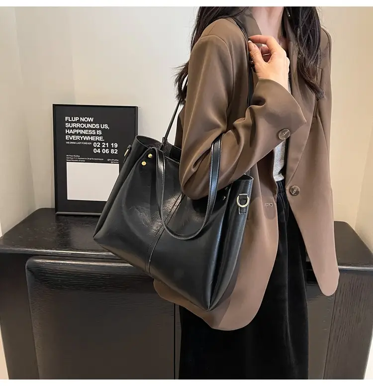 2024 New Retro Textured Wide Shoulder Strap Handbag — feature 20