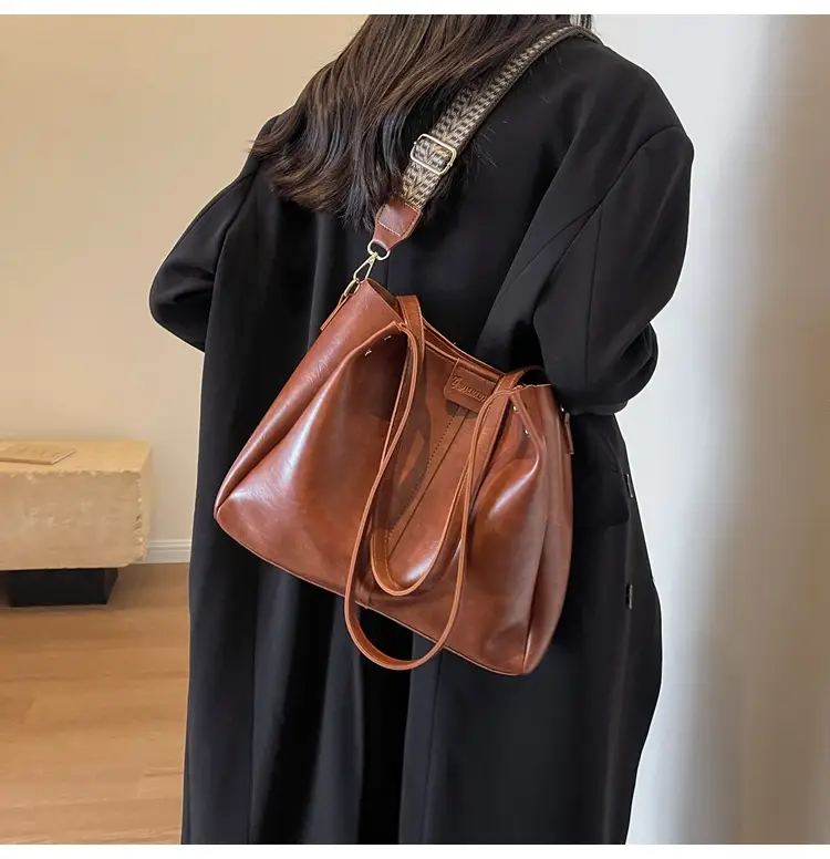 2024 New Retro Textured Wide Shoulder Strap Handbag — feature 26