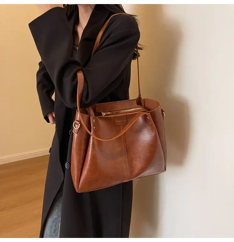 2024 New Retro Textured Wide Shoulder Strap Handbag — feature 27