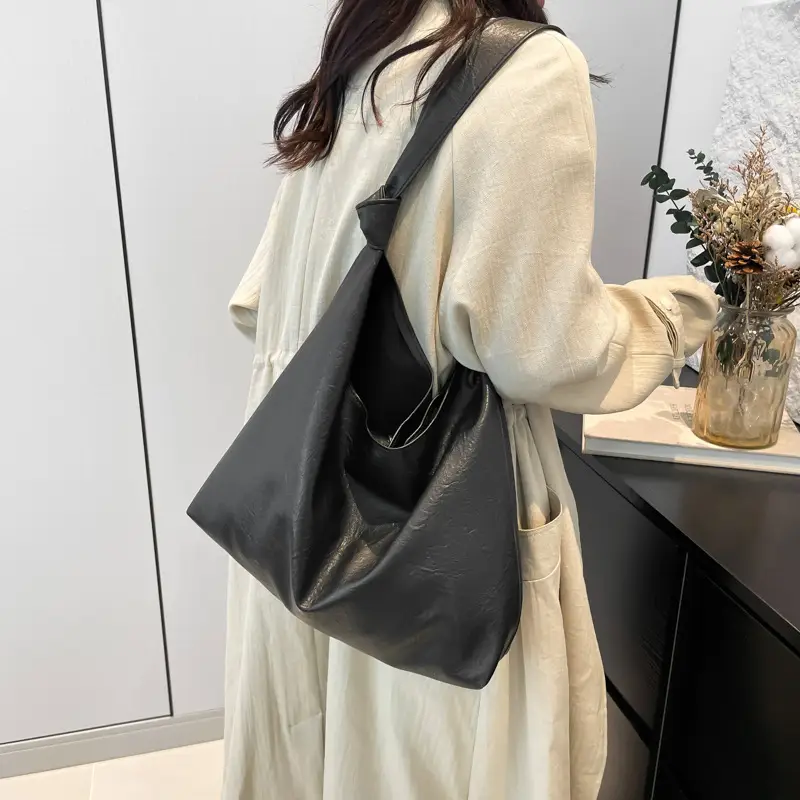 Women's Large Capacity Tan Shoulder Bag 2024 - Image 7