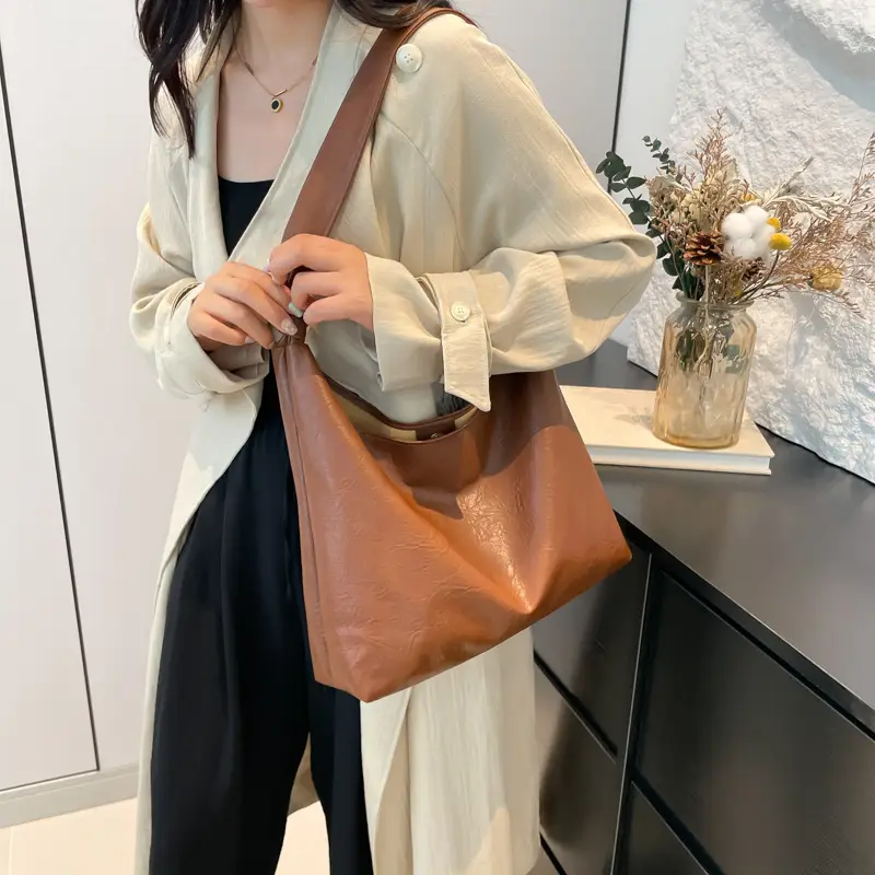 Women's Large Capacity Tan Shoulder Bag 2024 - Image 8