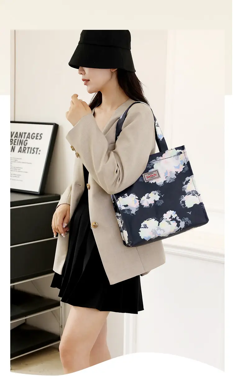 2024 Printed Nylon Shoulder Bag for Women — feature 25