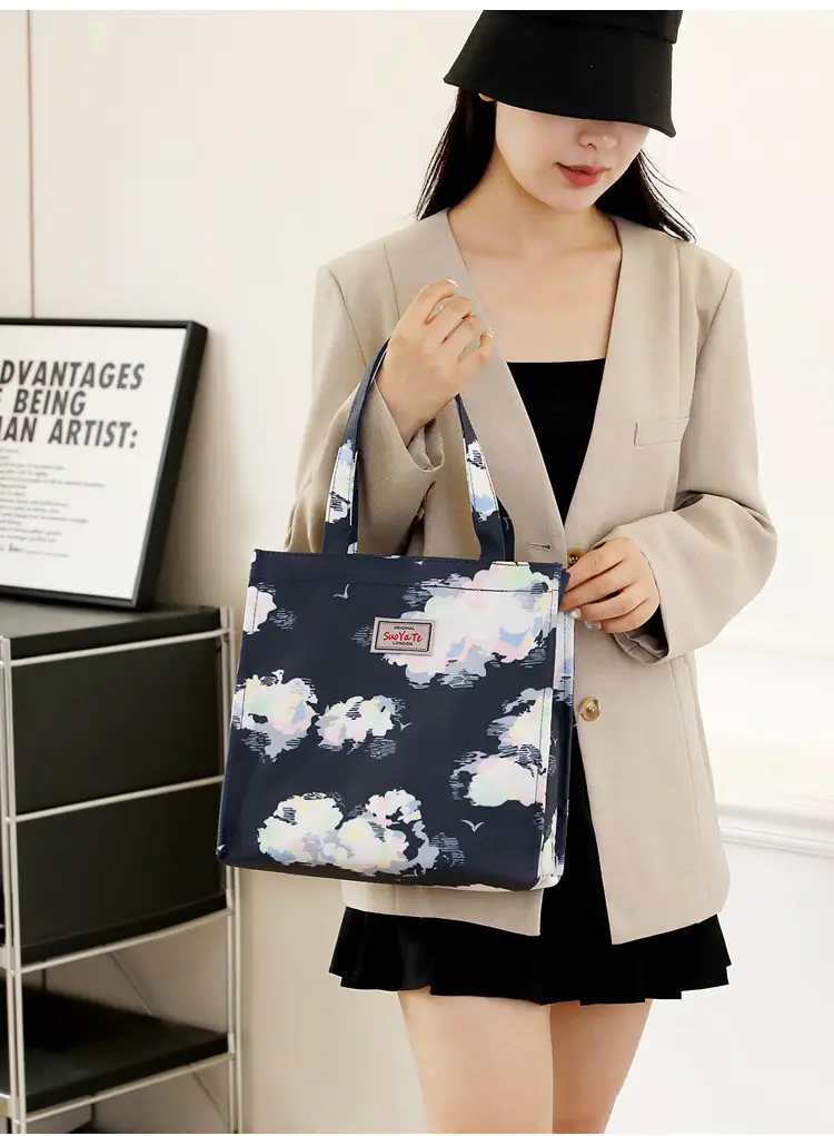2024 Printed Nylon Shoulder Bag for Women — feature 28