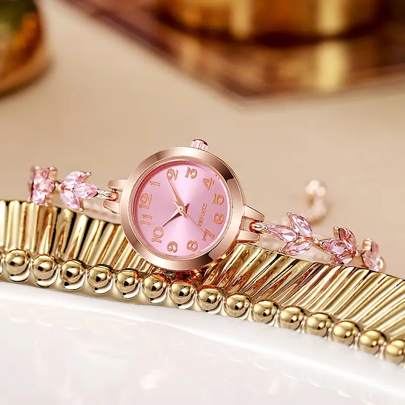 Fashion Elegant Watch Women's Trendy Simple Elegant Ins Style Clover Bracelet Women's Watch Diamond Watch Pull-out Bracelet — feature 4
