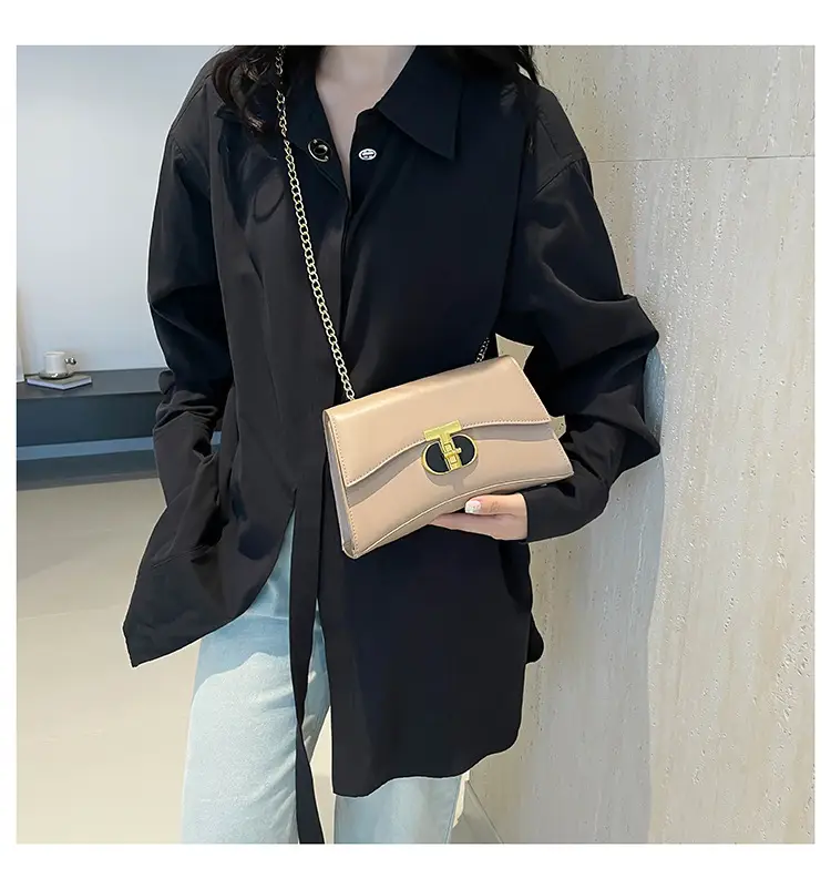 Red Chain Shoulder Bag for Women 2024 — feature 14