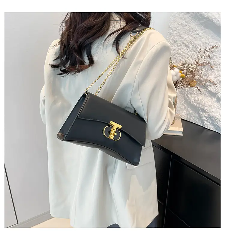 Red Chain Shoulder Bag for Women 2024 — feature 18