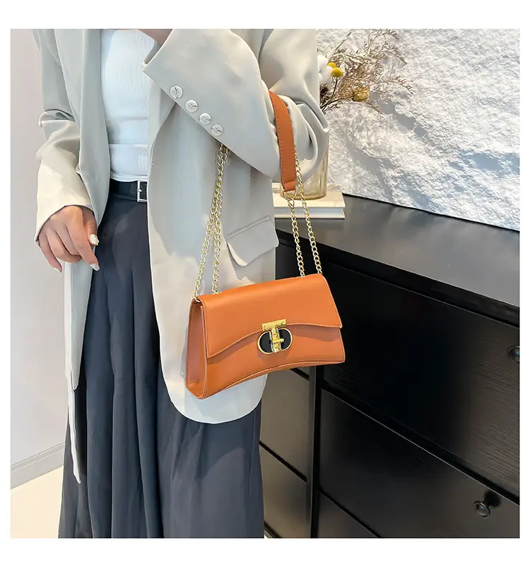 Red Chain Shoulder Bag for Women 2024 — feature 25