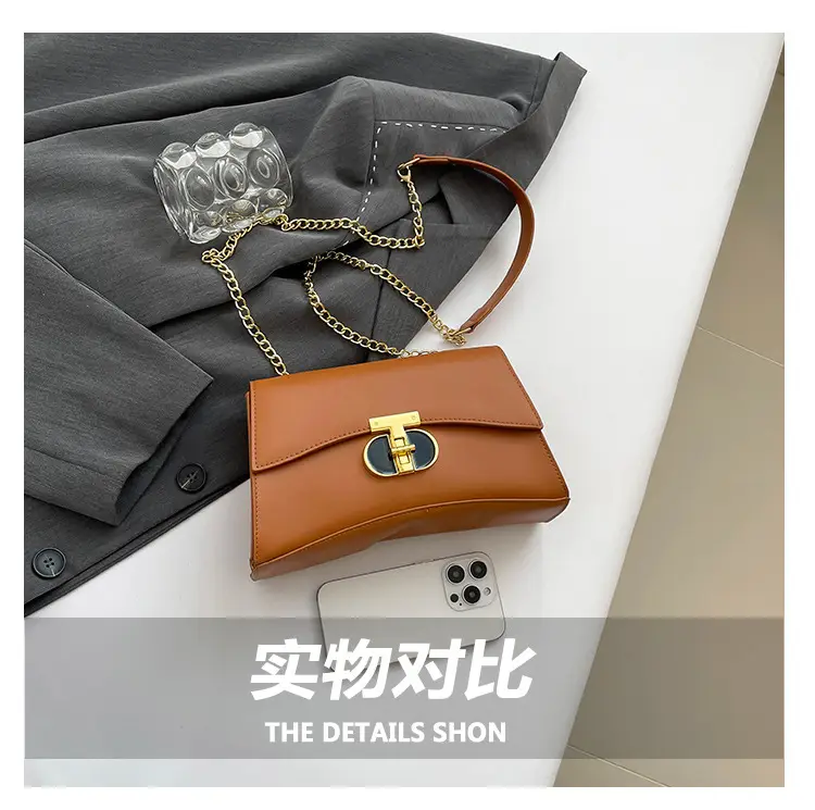 Red Chain Shoulder Bag for Women 2024 — feature 7