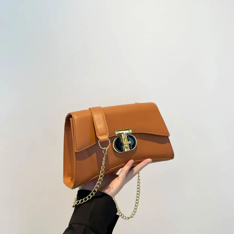 Red Chain Shoulder Bag for Women 2024 - Image 4