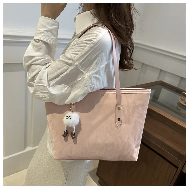 Pink Crocodile Texture Shoulder Bag for Women Large Capacity — feature 15