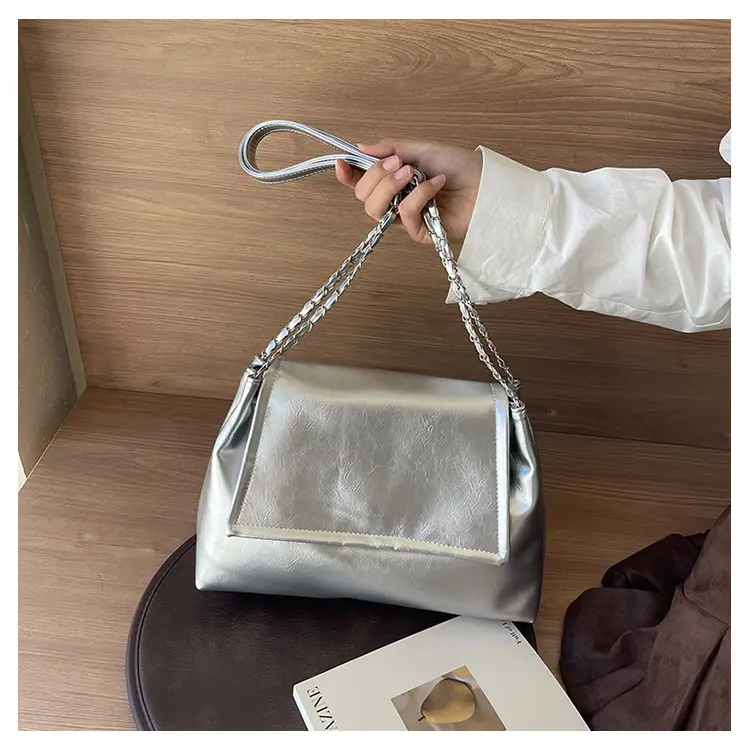 Women's Chain Shoulder Bag Maroon Large Capacity — feature 12