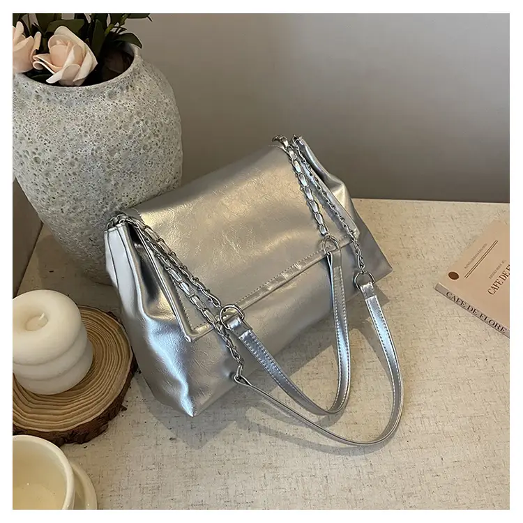 Women's Chain Shoulder Bag Maroon Large Capacity — feature 18
