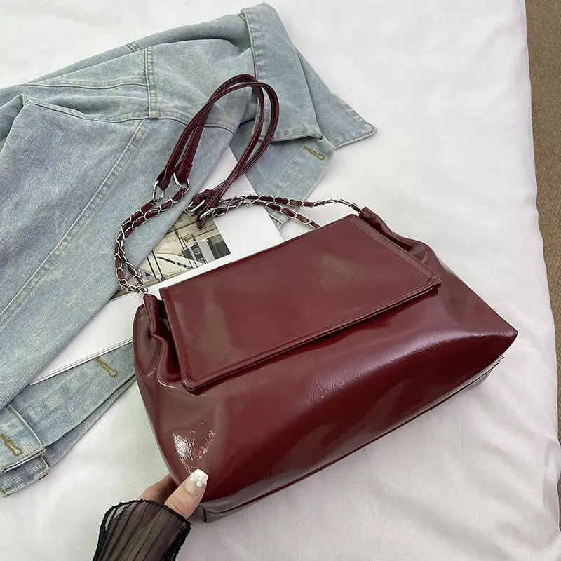 Women's Chain Shoulder Bag Maroon Large Capacity