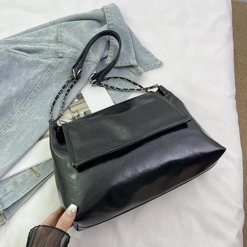 Women's Chain Shoulder Bag Maroon Large Capacity