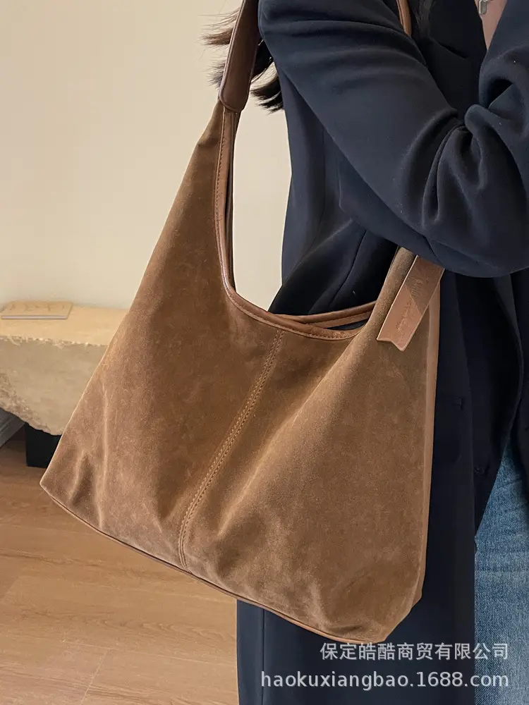 Women Retro Frosted Shoulder Bag Large Capacity Brown - Image 7