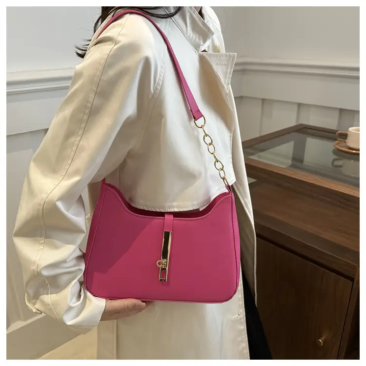 Light Blue Niche Shoulder Bag with Gold Chain — feature 16