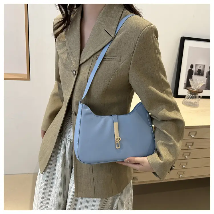 Light Blue Niche Shoulder Bag with Gold Chain — feature 21