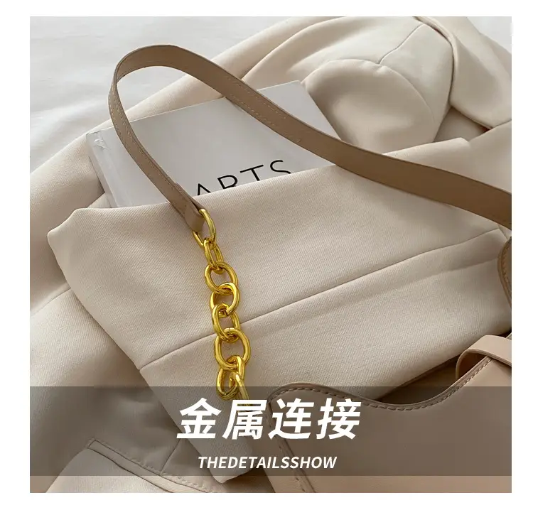 Light Blue Niche Shoulder Bag with Gold Chain — feature 3