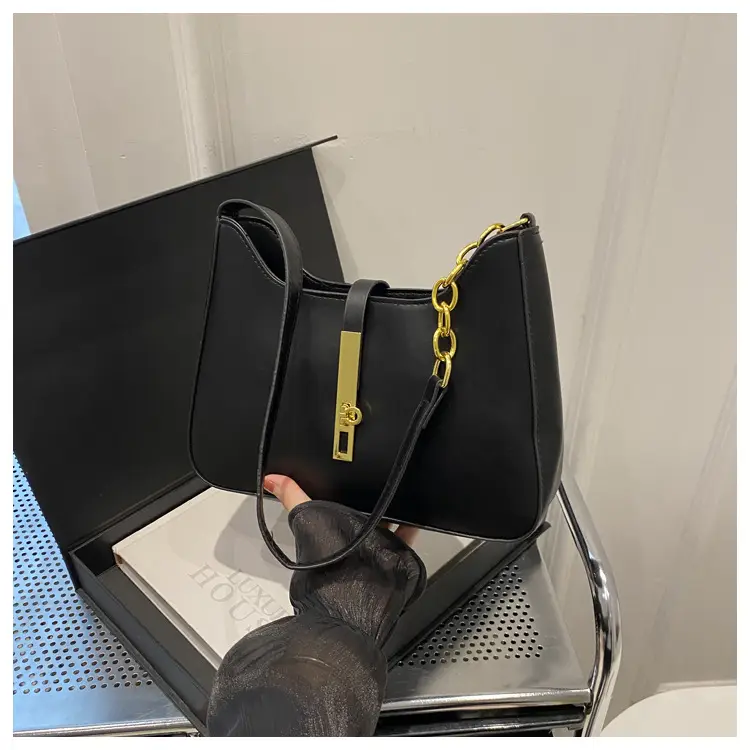 Light Blue Niche Shoulder Bag with Gold Chain — feature 31