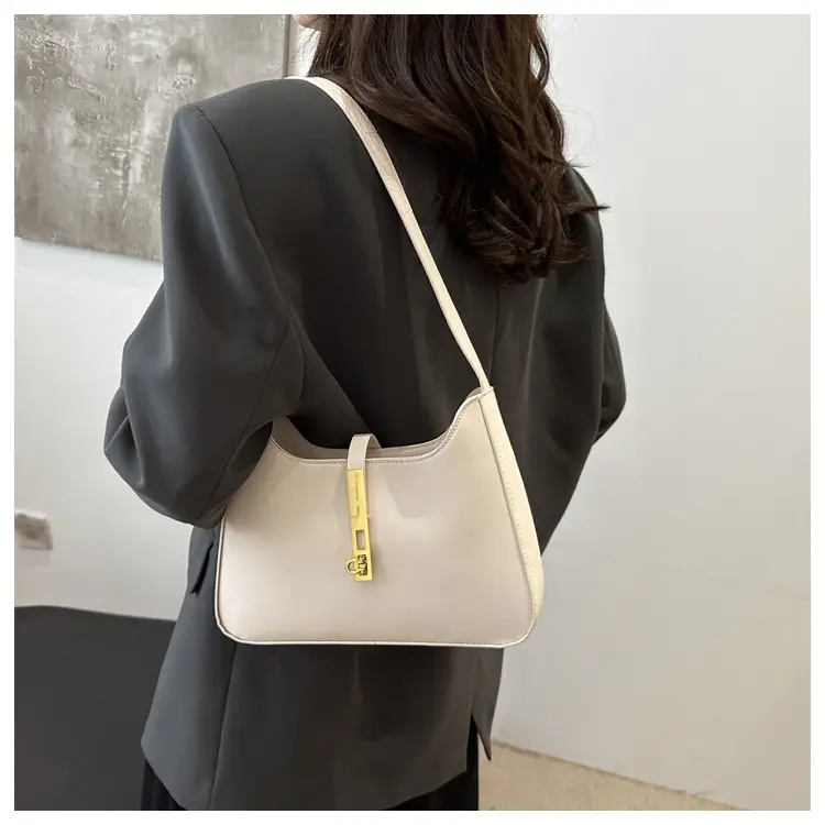 Light Blue Niche Shoulder Bag with Gold Chain — feature 9