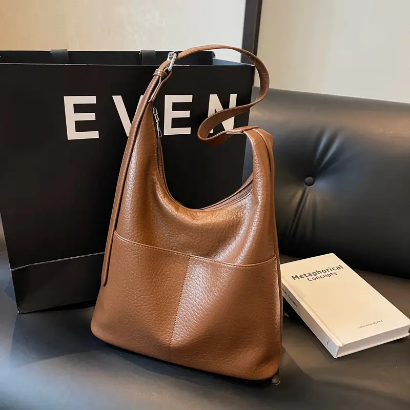 2024 New Foreign Style Large Cap Bag for Women - Image 3