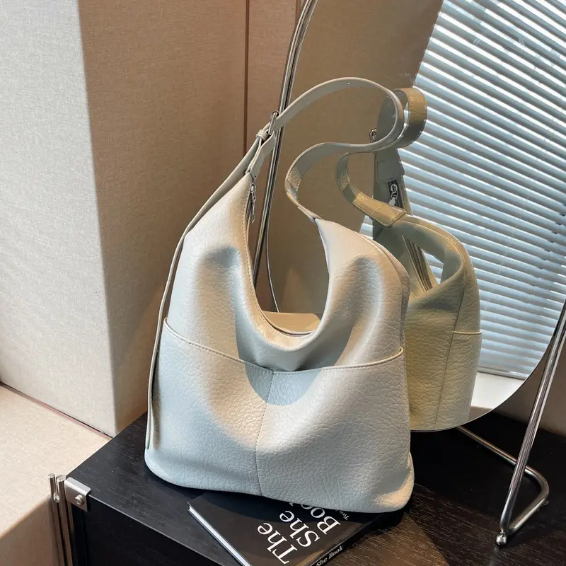 2024 New Foreign Style Large Cap Bag for Women - Image 4