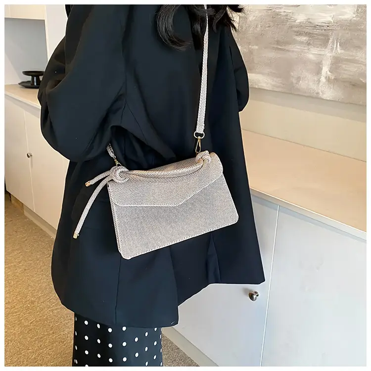 Women's Vintage Texture Shoulder Crossbody Bags 2024 — feature 14