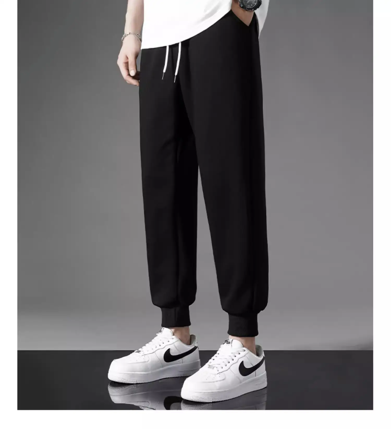 Men's Grey Loosen Sweatpants with Lace Lining — feature 7