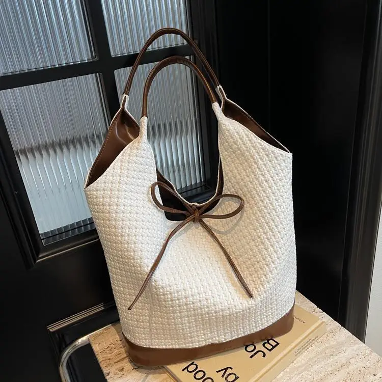 Women's Black Textured Shoulder Bag 2024 New Large Capacity - Image 8