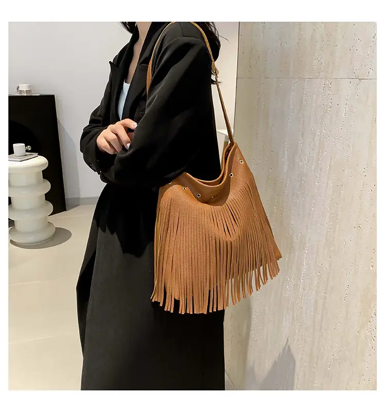 Black Tassel Shoulder Bag for Women 2024 — feature 11