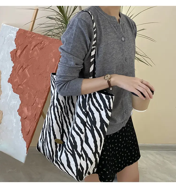 Plaid Women's Commuter Tote Bag Large Capacity — feature 23