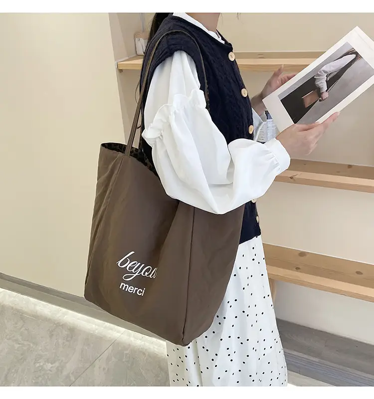 Plaid Women's Commuter Tote Bag Large Capacity — feature 37