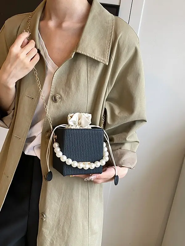 Women's Pearl Chain Shoulder Bag Cream 2024 - Image 7