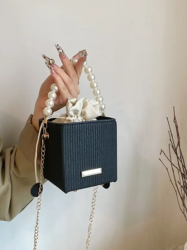 Women's Pearl Chain Shoulder Bag Cream 2024 - Image 8