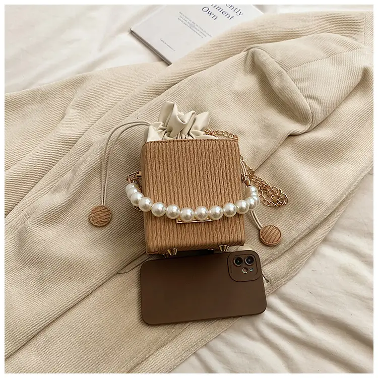 Women's Pearl Chain Shoulder Bag Cream 2024 — feature 30