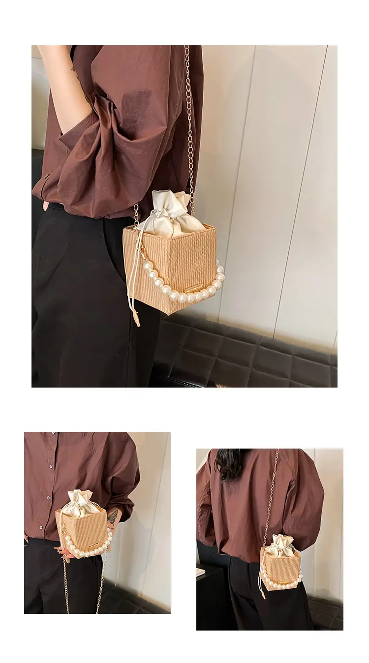 Women's Pearl Chain Shoulder Bag Cream 2024 — feature 4